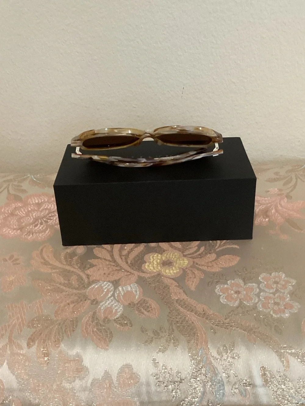 Valentino Garavani Patterned Sunglasses